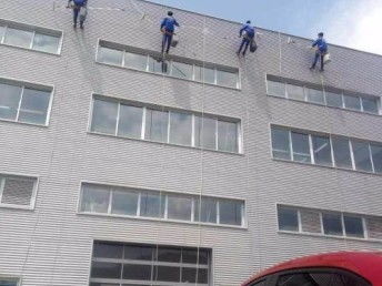 南京秦淮專(zhuān)業(yè)保潔清洗服務(wù) 地毯、外墻與開(kāi)荒保潔全方位解決方案