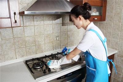 灶臺鍋具油膩難除？掌握這幾招，輕松恢復(fù)潔凈如新